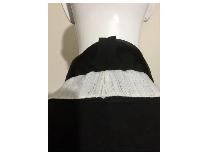 Balenciaga Chaqueta corta estilo esmoquin Negro 