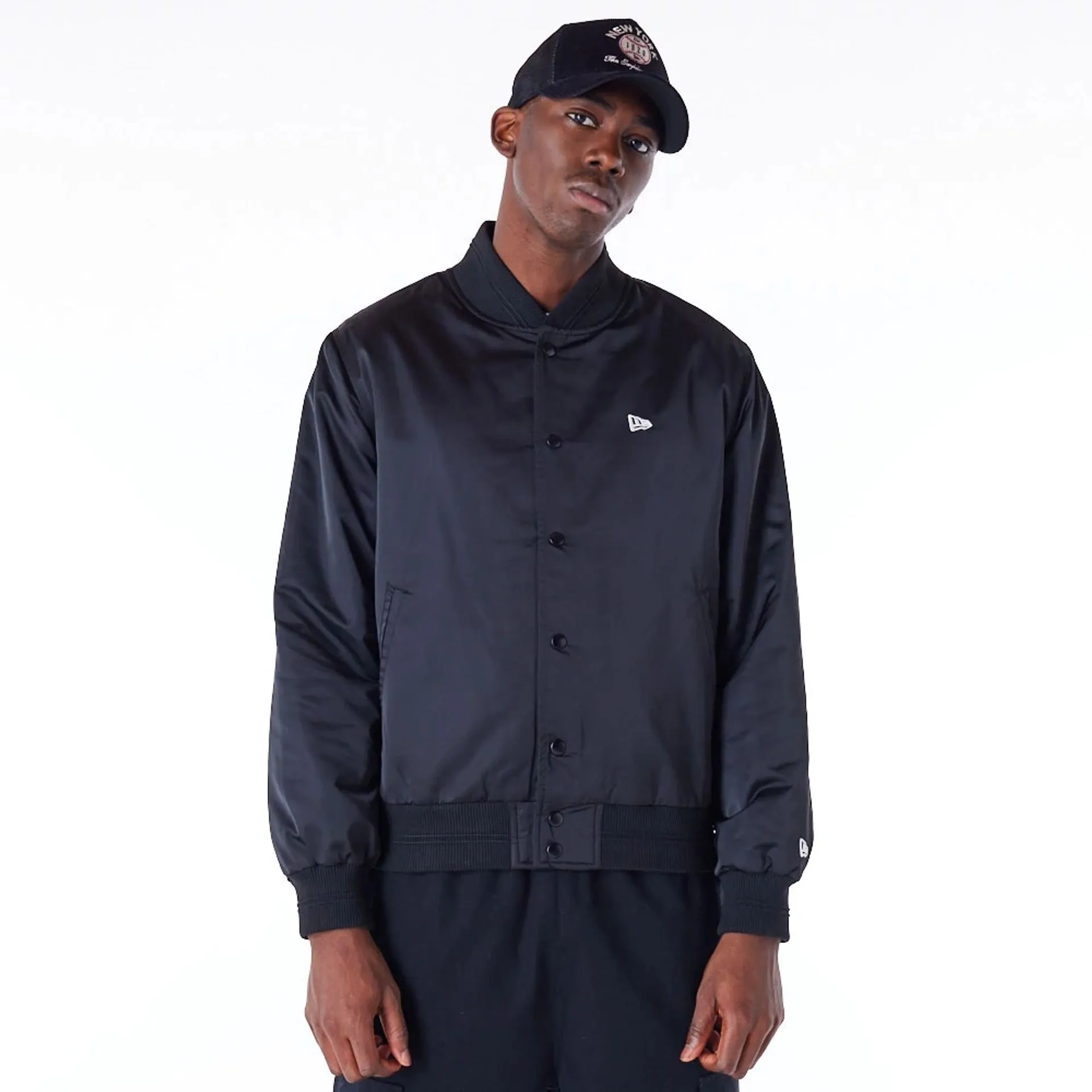 Chaqueta Bomber New Era Satin Graphic
