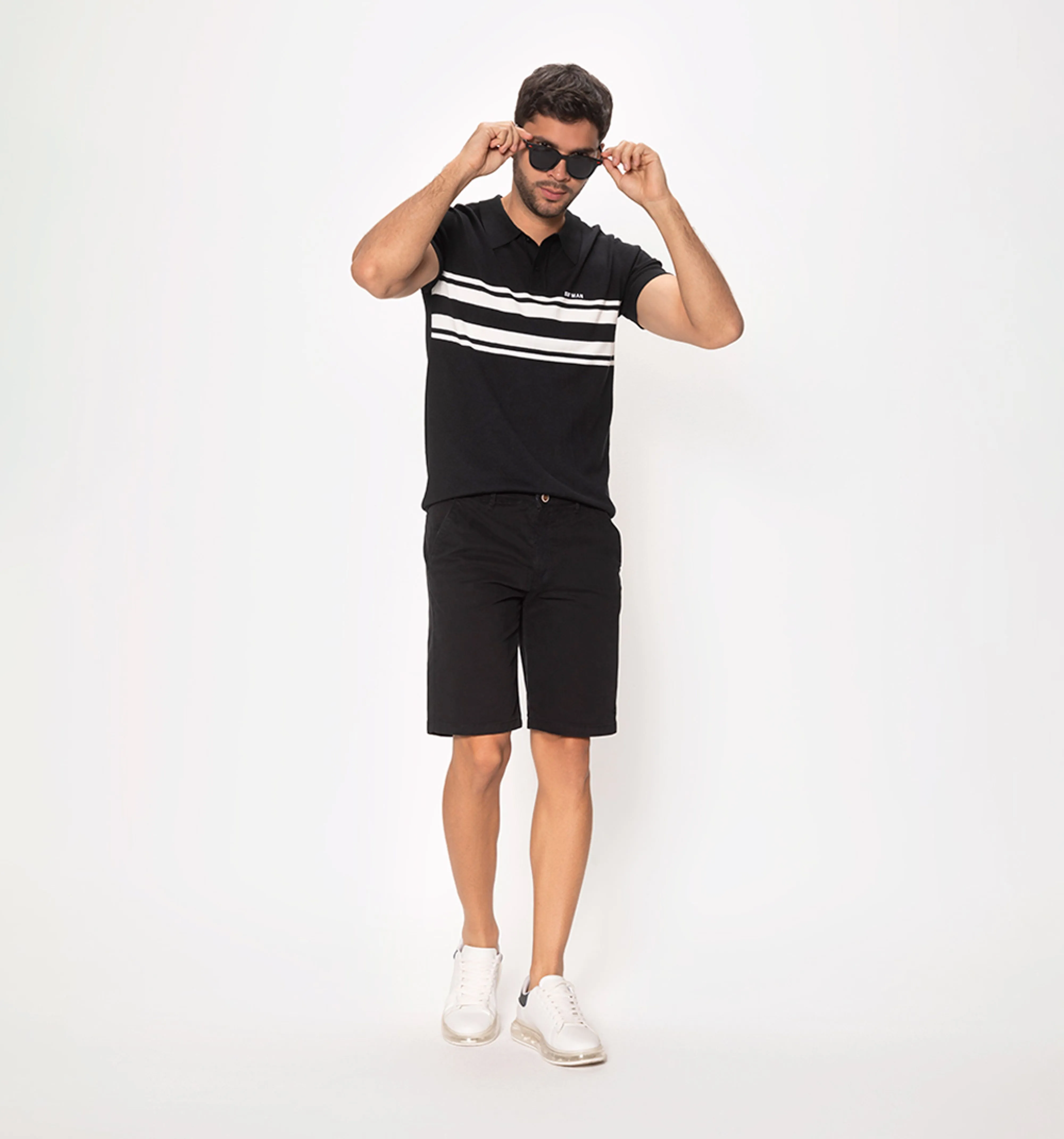 Polo tejido con rayas frontal