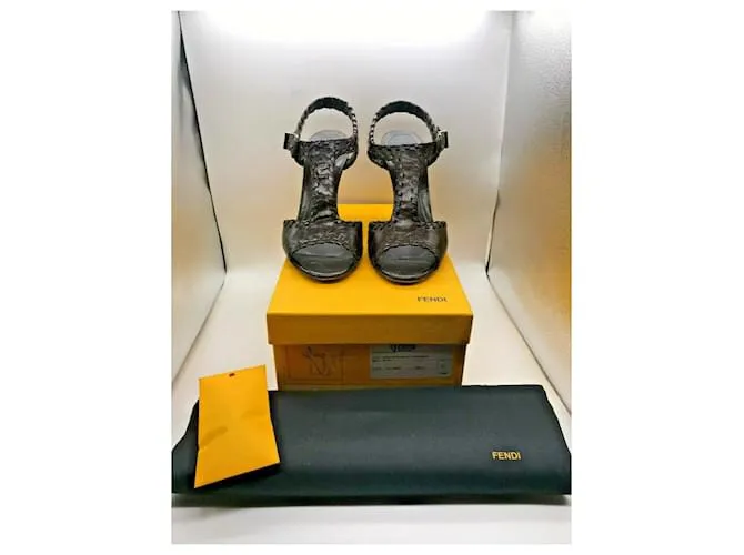 Sandalias con cuña Fendi Zeppa Capra Pergamena Castaño Chocolate 